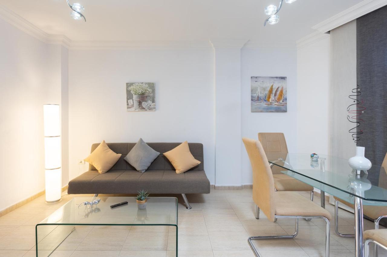 Home2Book Fantastic 160M2 Terrace Flat & Bbq Radazul Zewnętrze zdjęcie