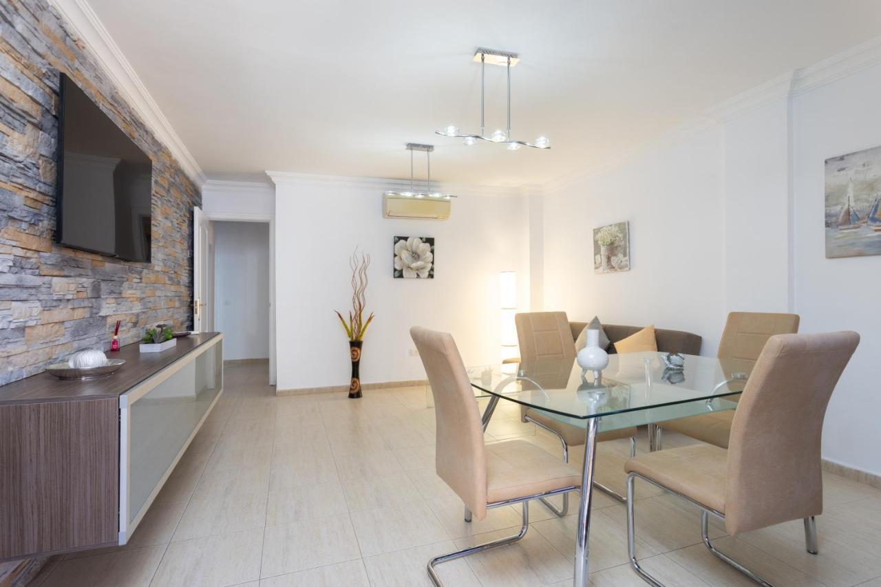 Home2Book Fantastic 160M2 Terrace Flat & Bbq Radazul Zewnętrze zdjęcie